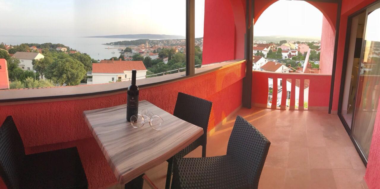 Apartmani Zuzic Krk Town Bagian luar foto